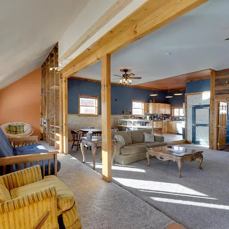 Villa Unique Colorado Mountain Retreat Near Pikes Peak!